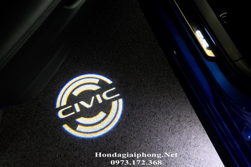 Logo phat sang Honda Civic Hatchback 2022